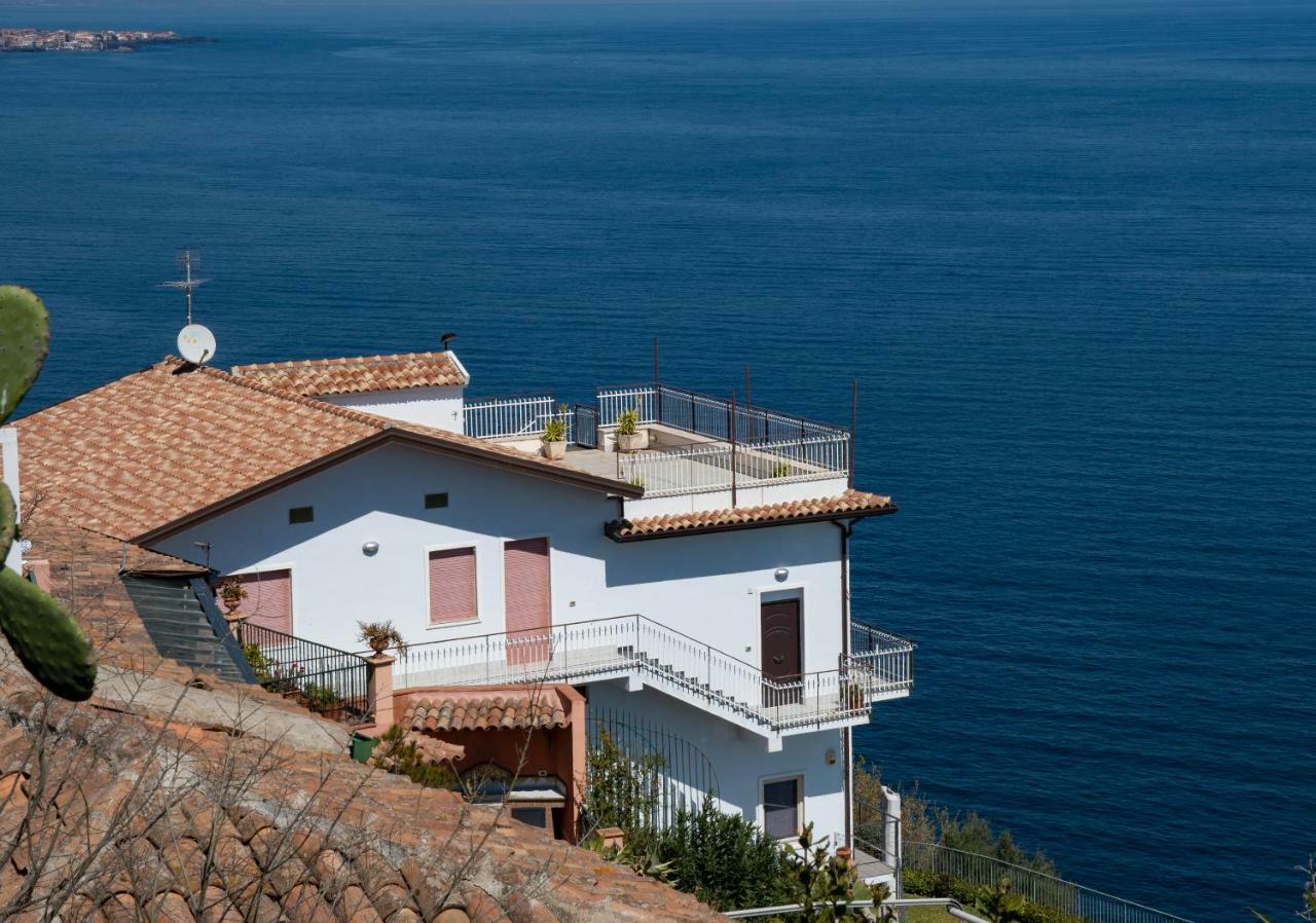 Villa La Timpa à Acireale Extérieur photo